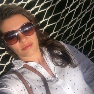 Meet your Posher, Courtney